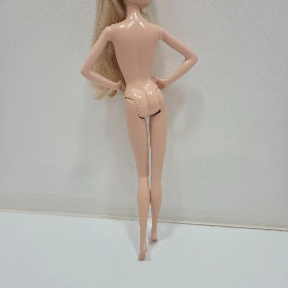 Barbie Signature 2021 Holiday Collector Doll Model Muse Body Blonde Nude GXL18